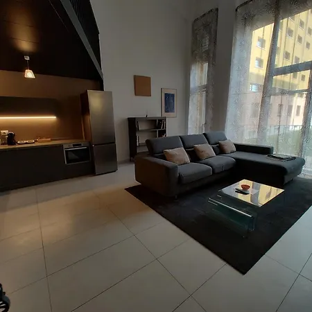 Space Loft - Close To M5 Subway - Free Parking - Sky & Netflix Tv Milano