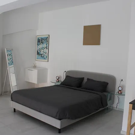 Space Loft - Close To M5 Subway - Free Parking - Sky & Netflix Tv Apartman