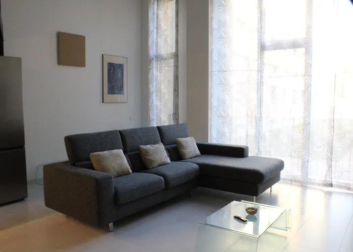 Daire Space Loft - Close To M5 Subway - Free Parking - Sky & Netflix Tv